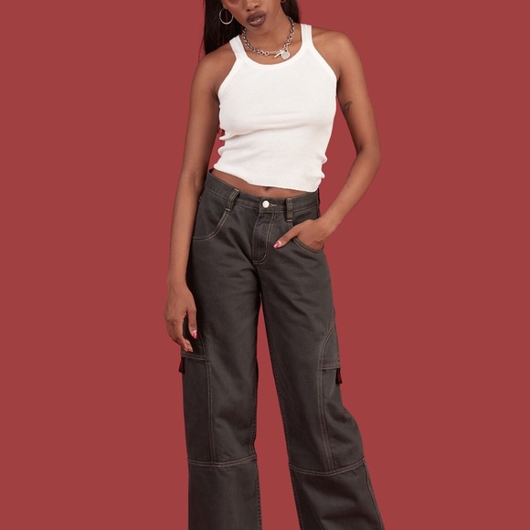 Iso I’m looking for theses unif jeans and shirts - Picture 6 of 6